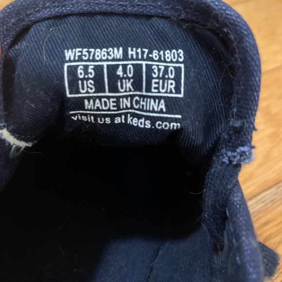 NWOT Keds dark blue canvas lace-up sneakers. Never worn! - Picture 2 of 5